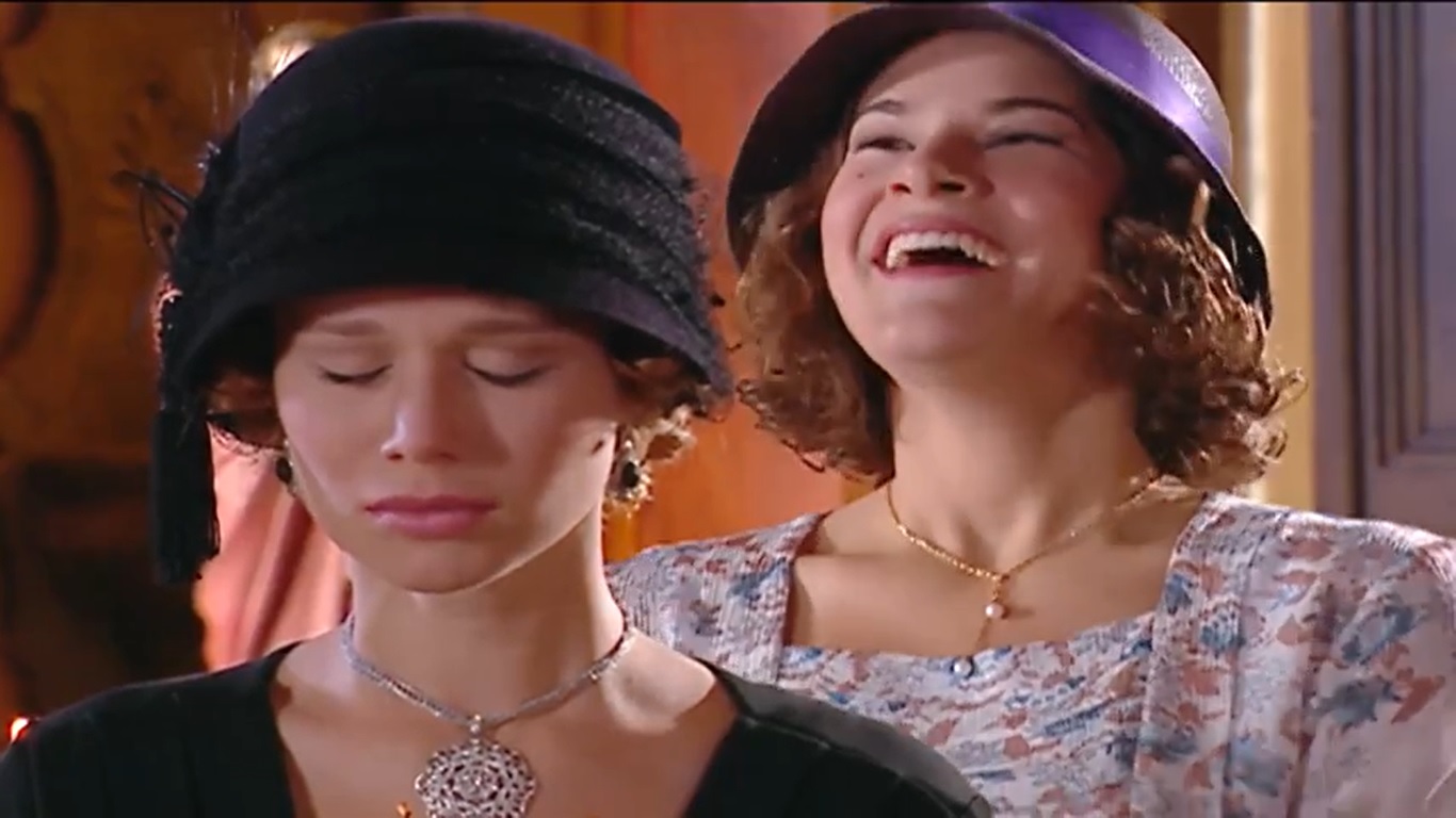Ana chora e Olga ri em Chocolate com Pimenta