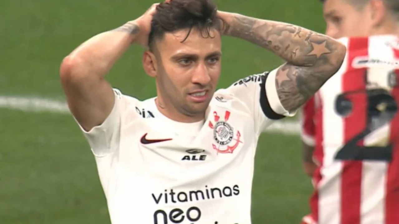 Jogador do Corinthians critica humorista após piada sobre morte do pai (Créditos: Redes Sociais)